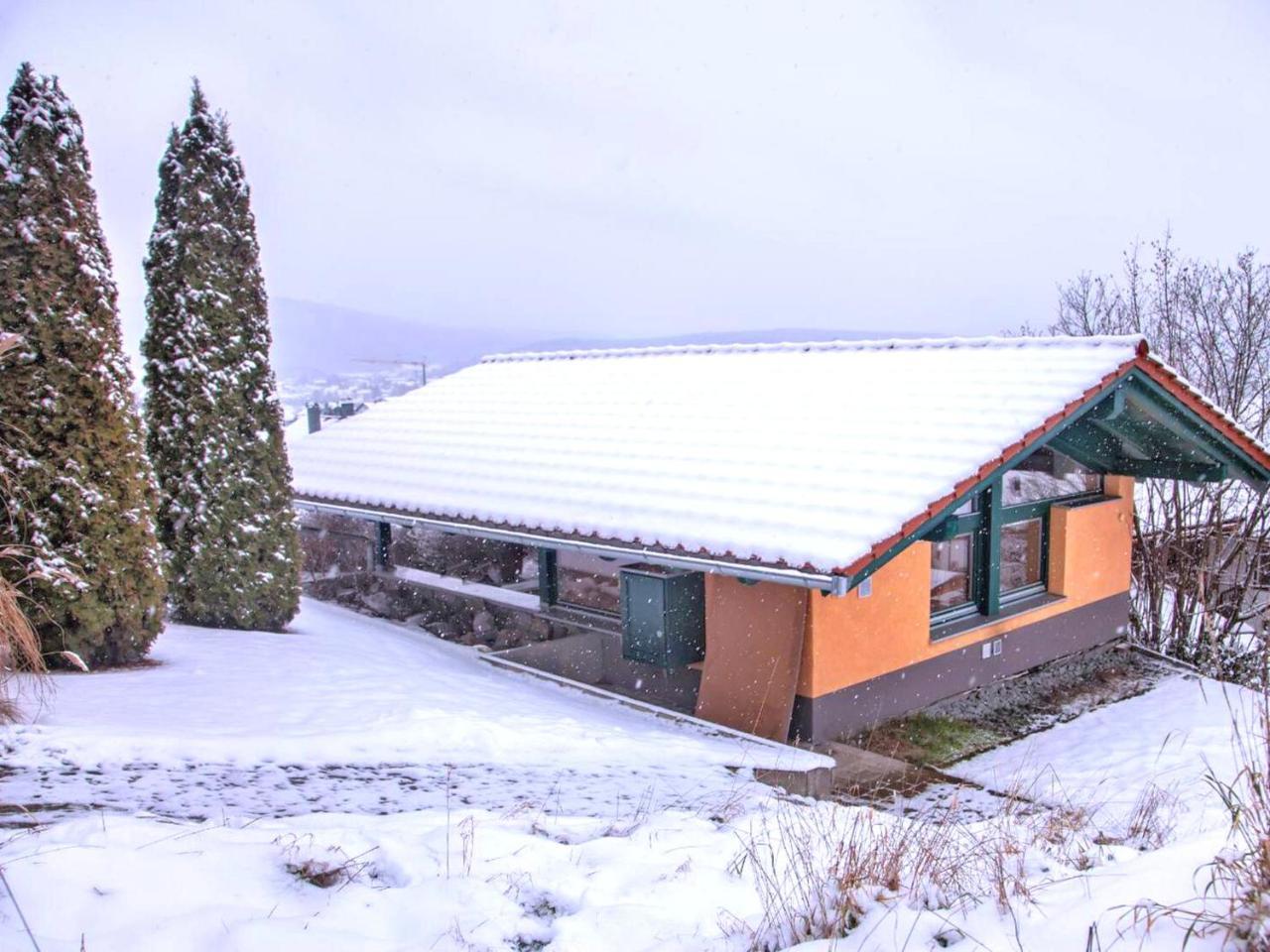 Holiday Home With Whirlpool And Sauna In Viechtach Zewnętrze zdjęcie
